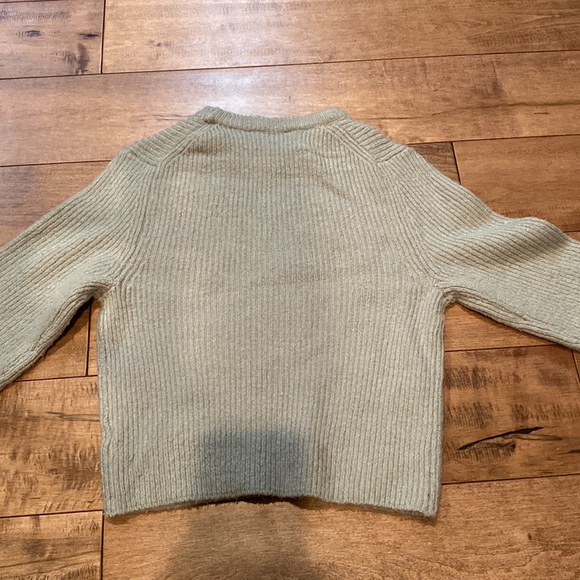 light green crop sweater from blue notes, XS in woman’s - Picture 3 of 3